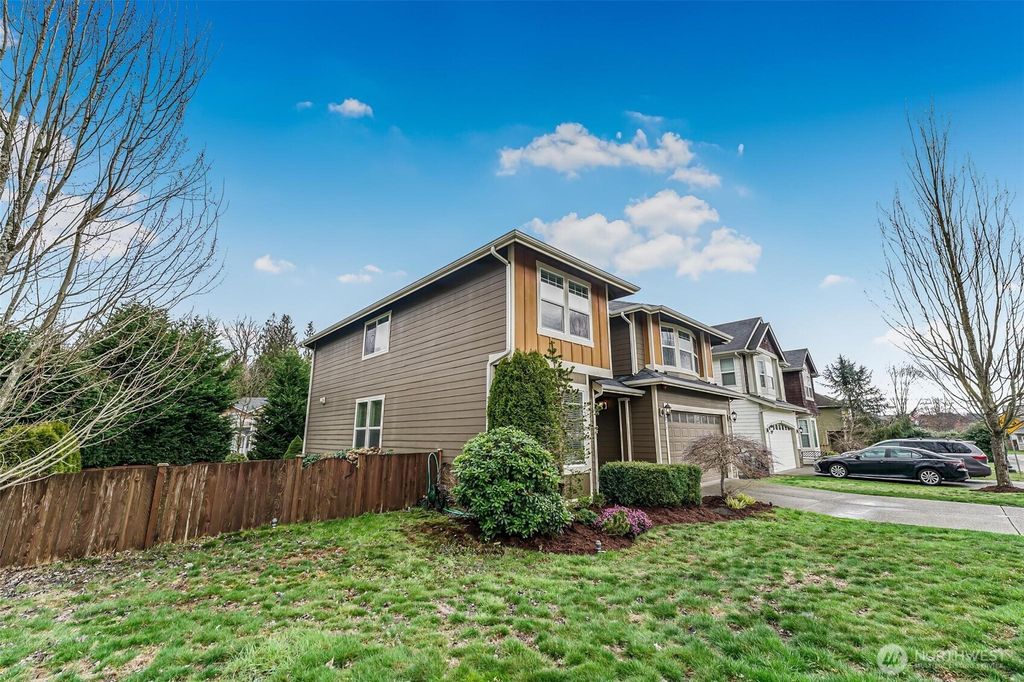 Photo of 10076 185th Avenue E, Bonney Lake, WA 98391 (MLS # 2489565)