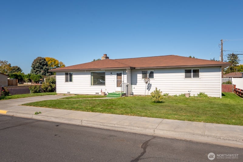 617 I St SW