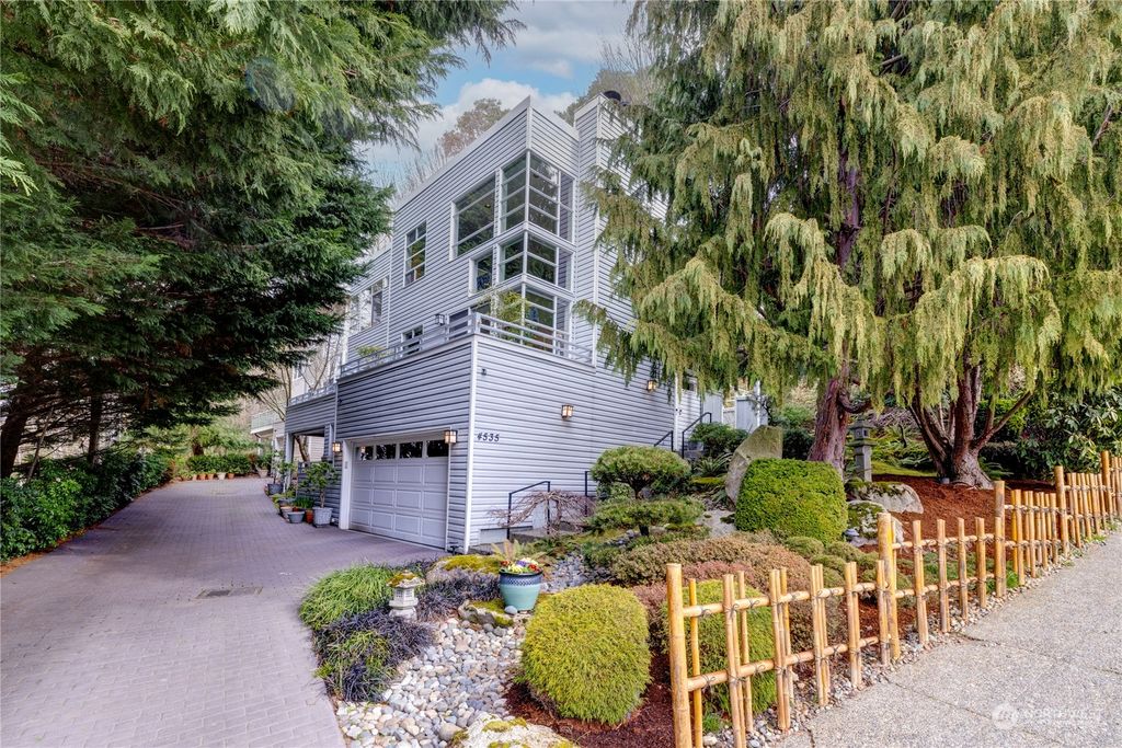 Photo of 4535 47th Avenue S, Seattle, WA 98118 (MLS # 2041031)