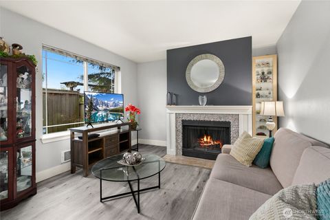 935 N 200th Street Unit A103, Shoreline, WA 98133 - MLS#: 2349085