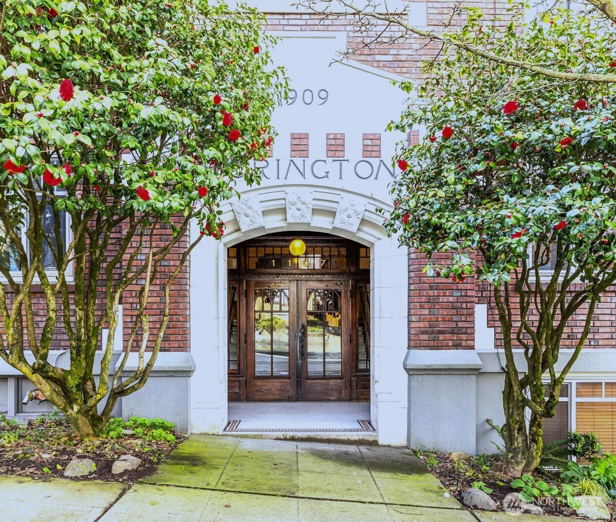 1107 E Denny Way A4