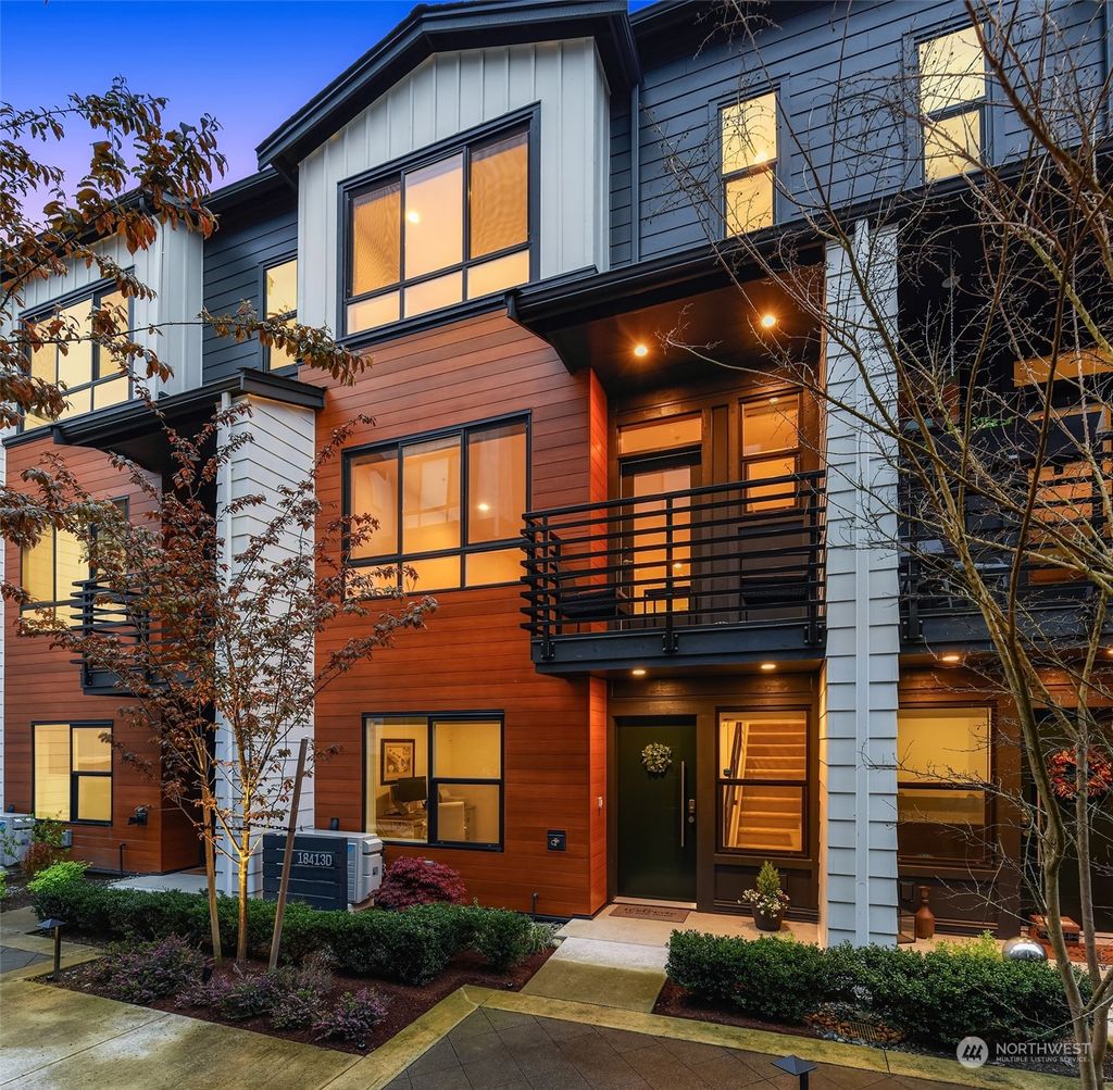 Photo of 18413 96th Lane NE #D, Bothell, WA 98011 (MLS # 2064617)