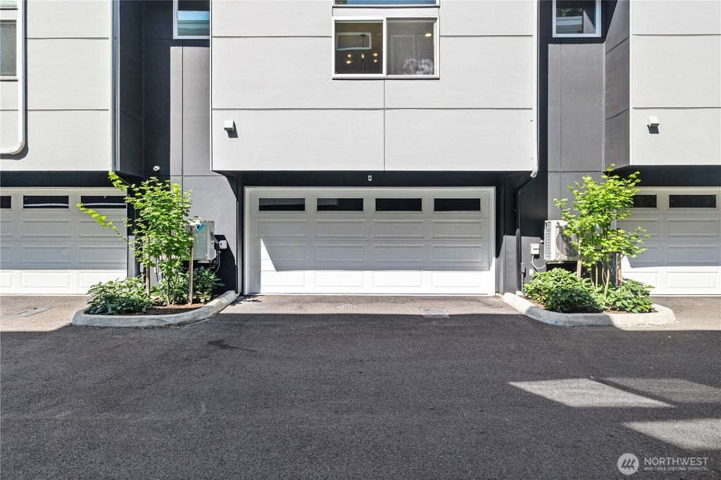 Photo of 1208 Harrington Avenue NE, Renton, WA 98056 (MLS # 2491476)