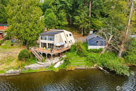 Photo of 19605 330th Avenue NE, Duvall, WA 98019 (MLS # 2445161)