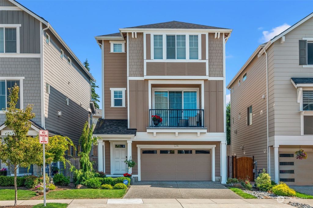 Photo of 1214 141st Place SW, Lynnwood, WA 98087 (MLS # 2152126)