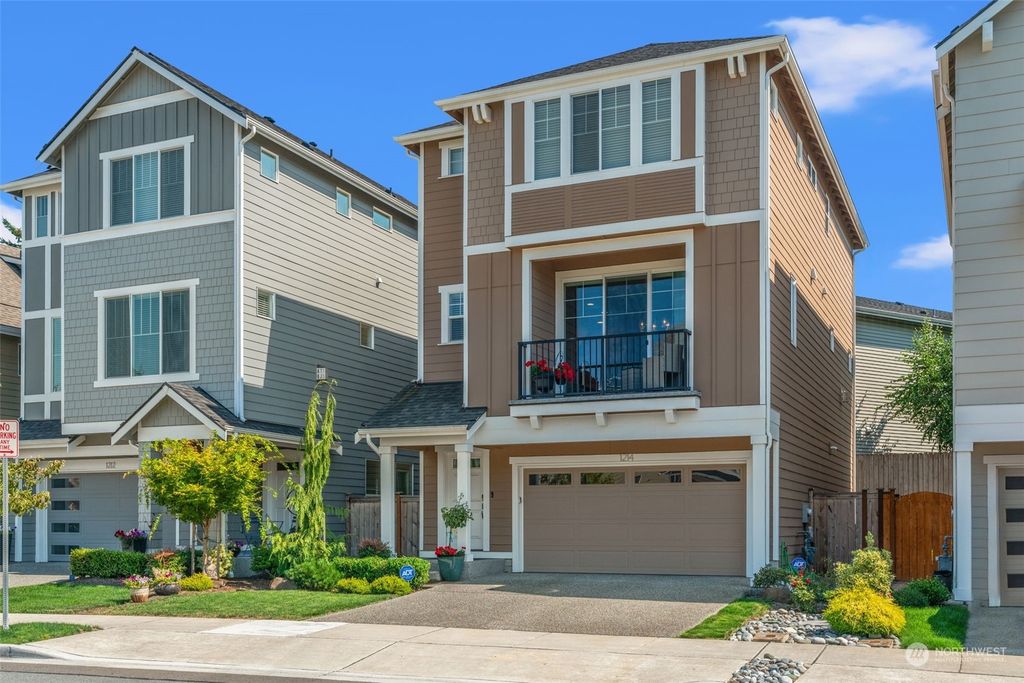 Photo of 1214 141st Place SW, Lynnwood, WA 98087 (MLS # 2152126)