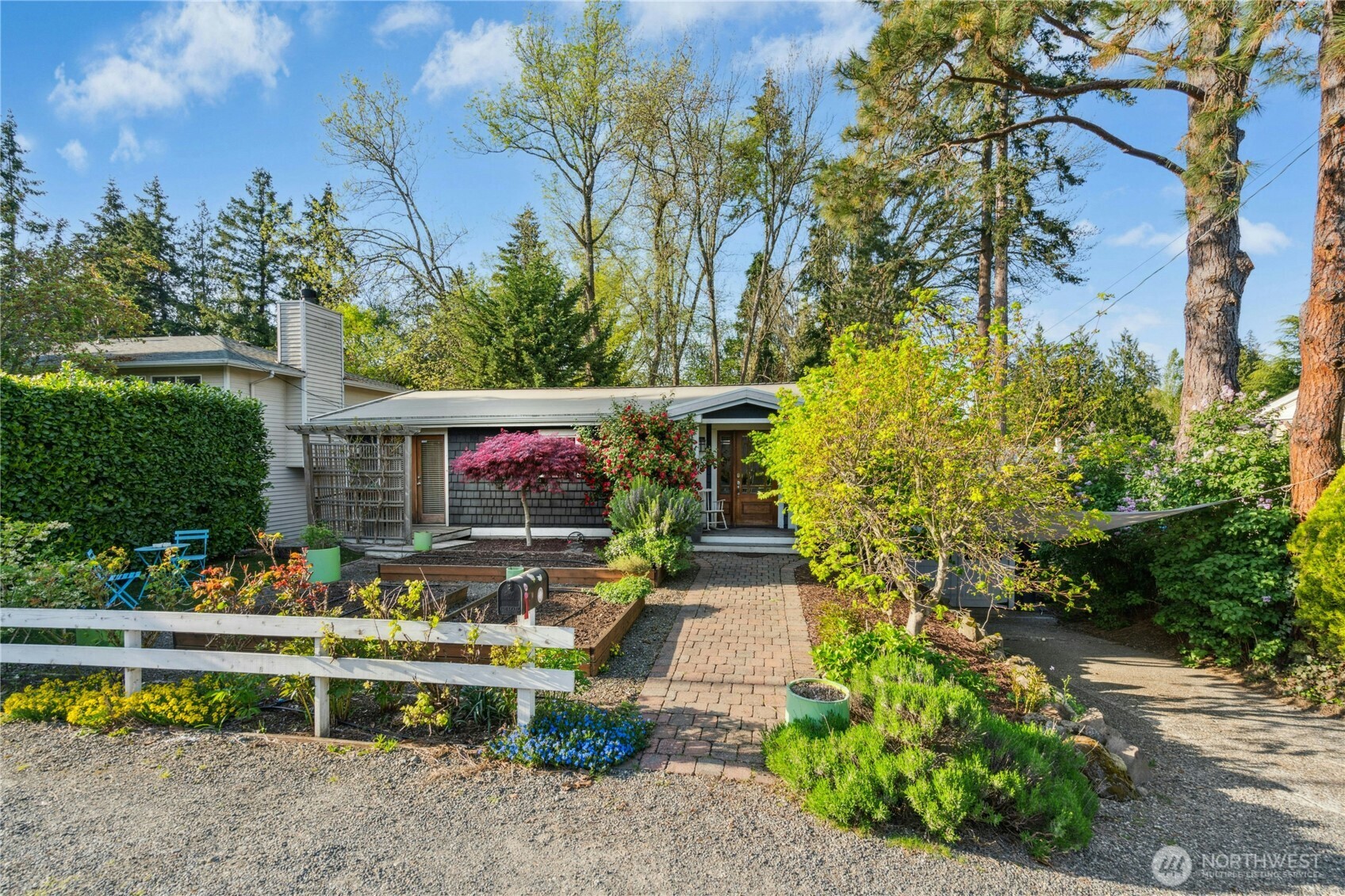 7826 SE 24th Street