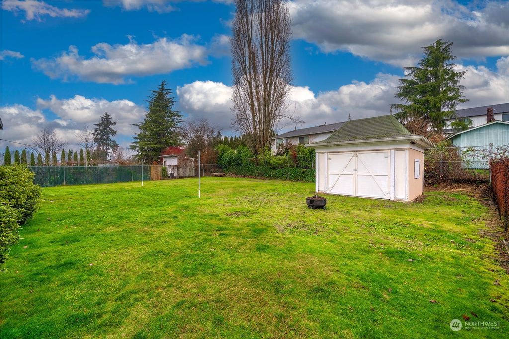 Photo of 408 16th Avenue Ct, Milton, WA 98354 (MLS # 2318619)