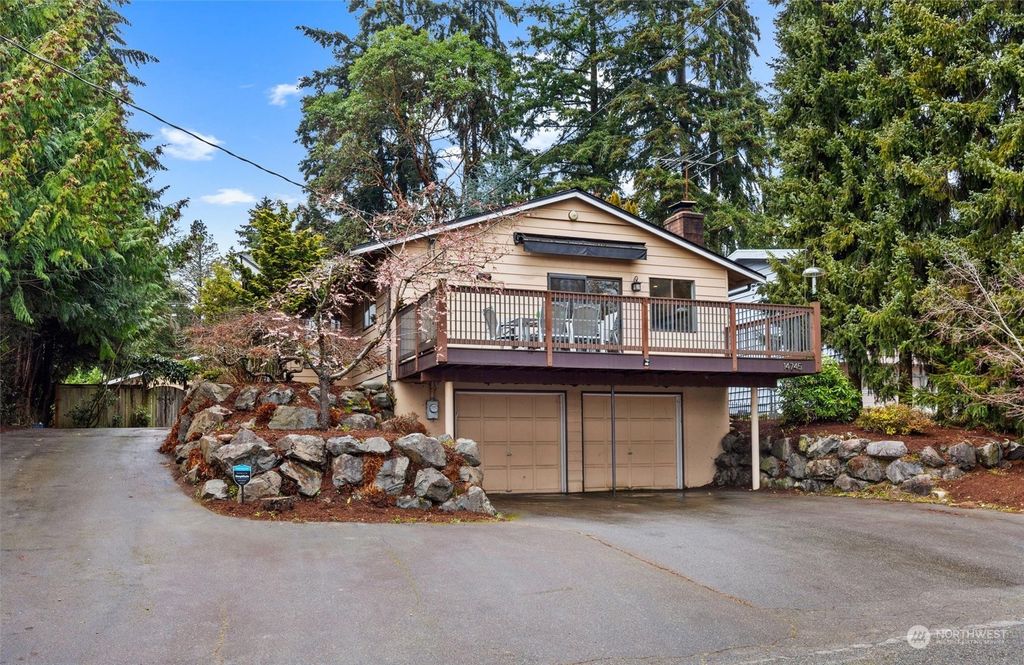 Photo of 14745 28th Avenue NE, Shoreline, WA 98155 (MLS # 2045167)