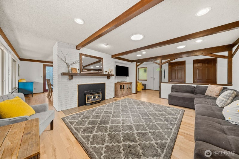1550 Weathervane Drive