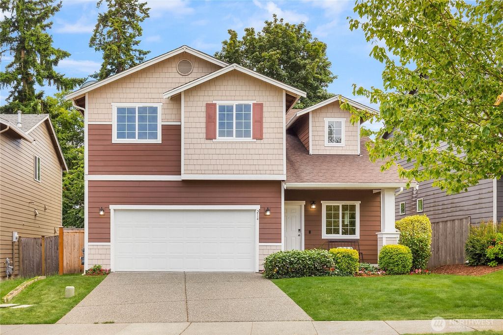 Photo of 214 202nd Place SW, Lynnwood, WA 98036 (MLS # 2398591)