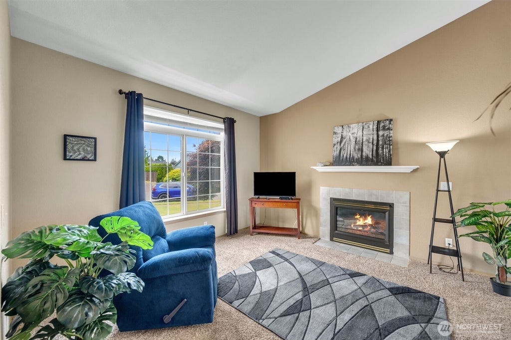 Photo of 1112 131st Street Ct E, Tacoma, WA 98445 (MLS # 2545602)