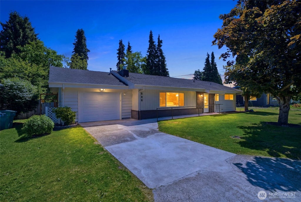 Photo of 226 O Street SE, Auburn, WA 98002 (MLS # 2541949)