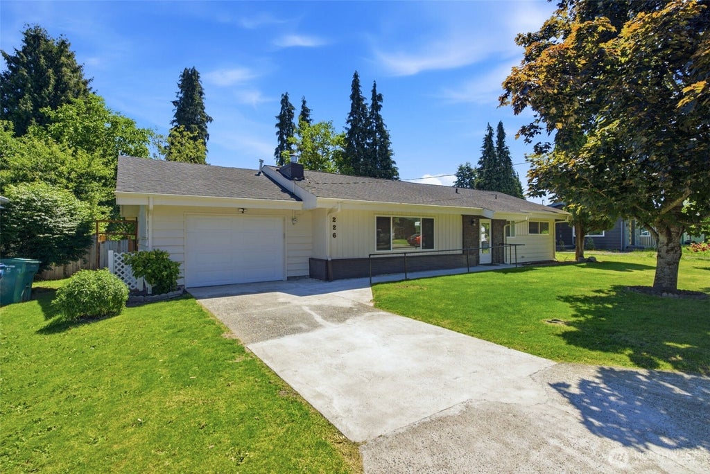 Photo of 226 O Street SE, Auburn, WA 98002 (MLS # 2541949)