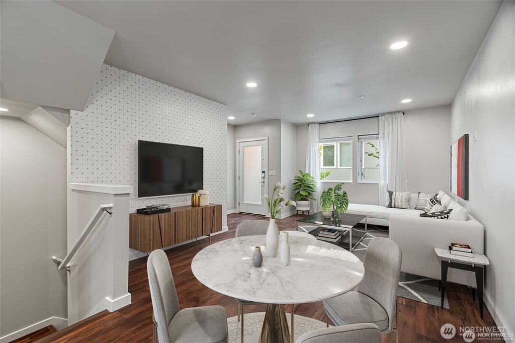 Photo of 12520 15th Avenue NE #C, Seattle, WA 98125 (MLS # 2576543)