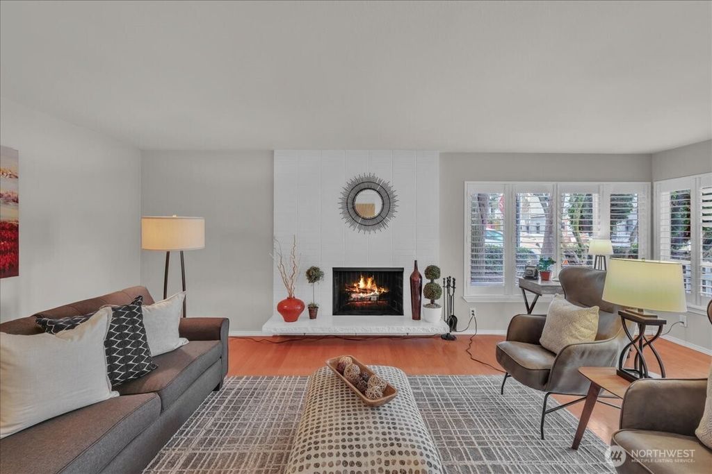 Photo of 5249 40th Avenue NE #101, Seattle, WA 98105 (MLS # 2493433)