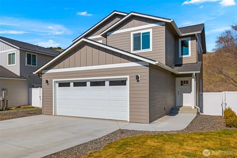 Photo of 1275 Theo Way, Rock Island, WA 98850 (MLS # 2486890)