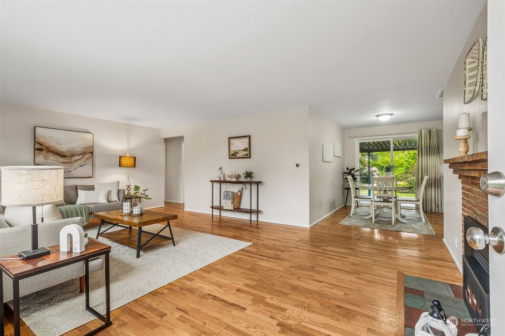 Photo of 14612 7th Avenue SW, Burien, WA 98166 (MLS # 2240457)