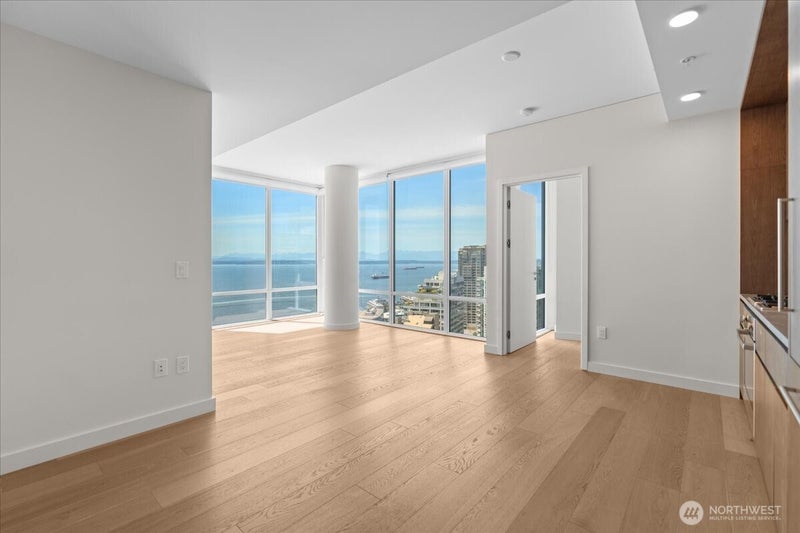 121 stewart Street 2507
