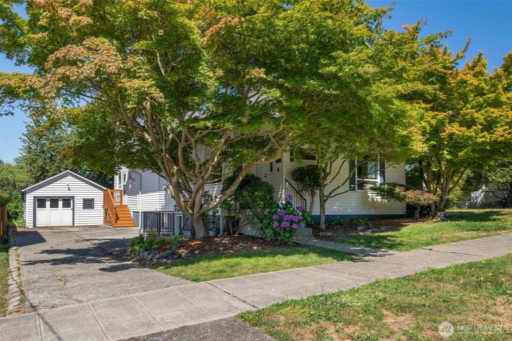 Photo of 6717 26th Avenue NW, Seattle, WA 98117 (MLS # 2551551)