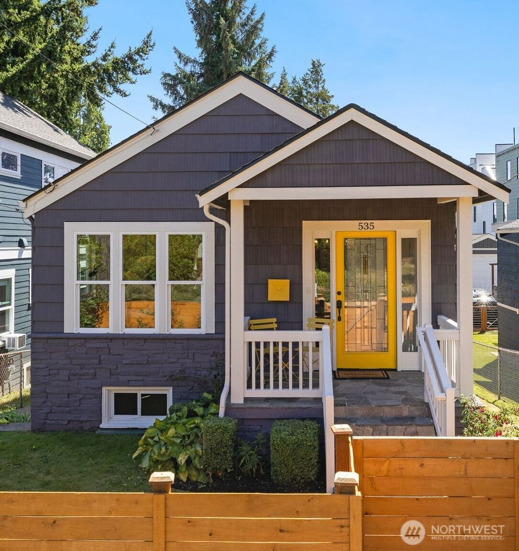 Photo of 535 N 73rd Street, Seattle, WA 98103 (MLS # 2421322)