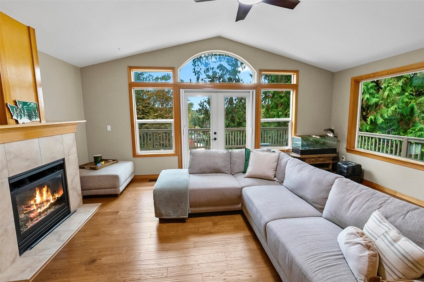 507 N Lake Roesiger
