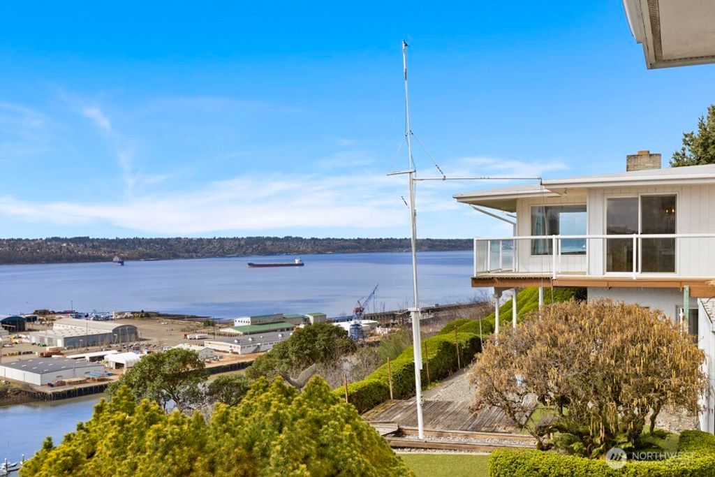 Photo of 1244 Browns Point Boulevard, Tacoma, WA 98422 (MLS # 2519123)
