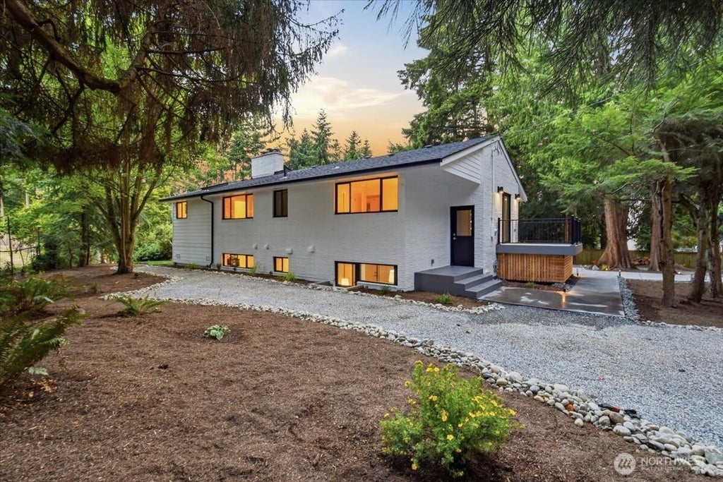 Photo of 836 NW Richmond Beach Road, Shoreline, WA 98177 (MLS # 2577228)