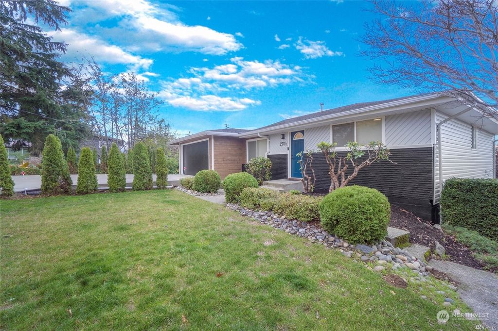 Photo of 2705 Benson Road S, Renton, WA 98055 (MLS # 2188894)