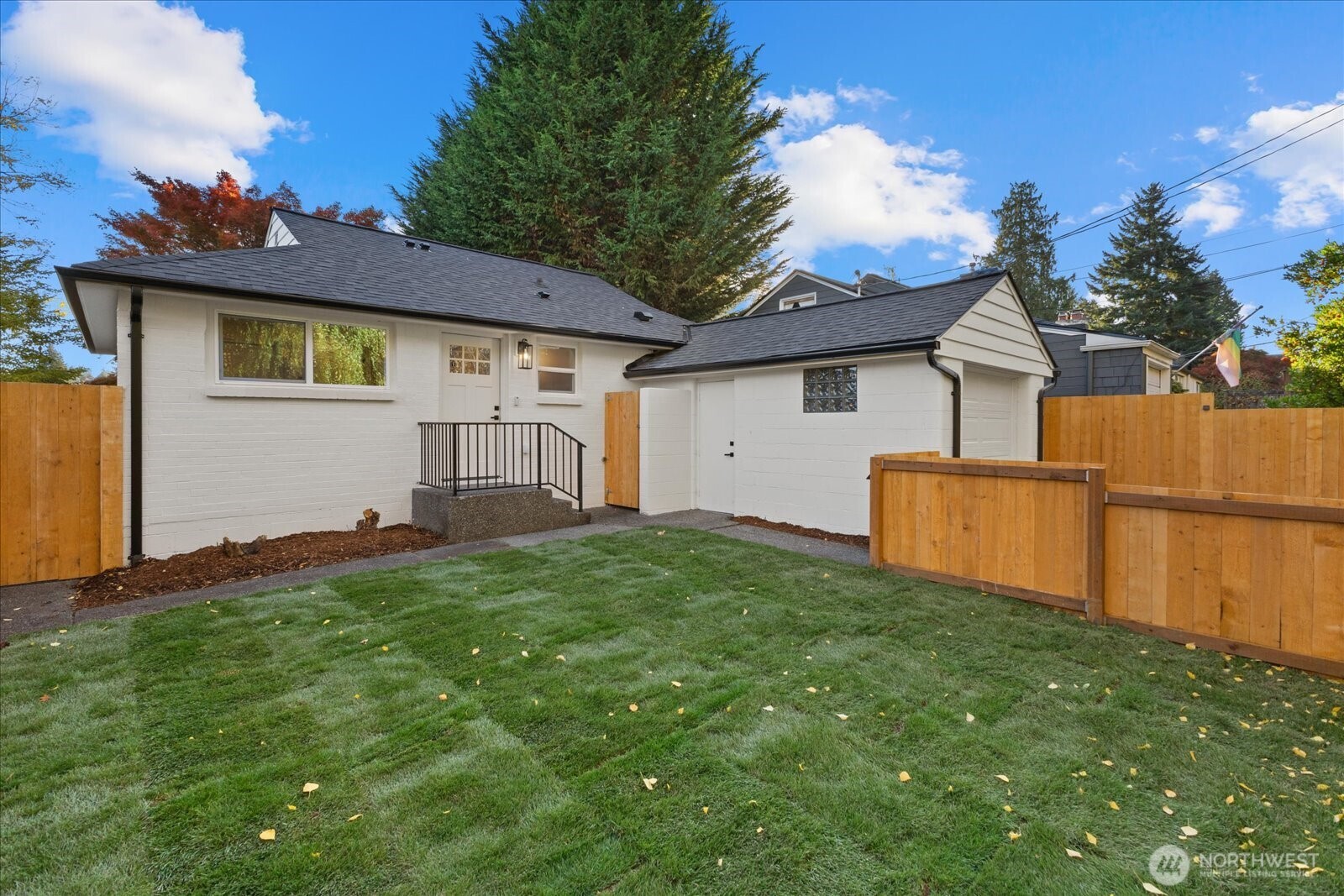 4007 W Emerson Street