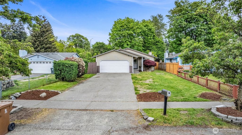 Photo of 3125 59th Avenue NE, Tacoma, WA 98422 (MLS # 2520342)