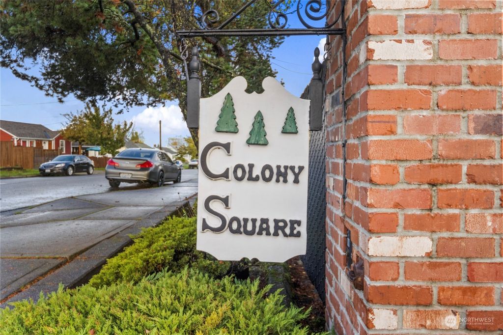 Photo of 13700 37th Avenue S #44, Tukwila, WA 98168 (MLS # 2174308)