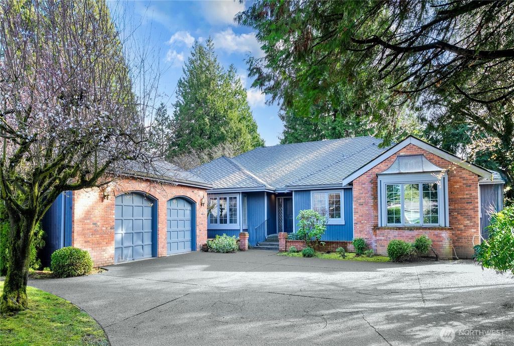 Photo of 3224 111th Avenue SE, Bellevue, WA 98004 (MLS # 2345146)