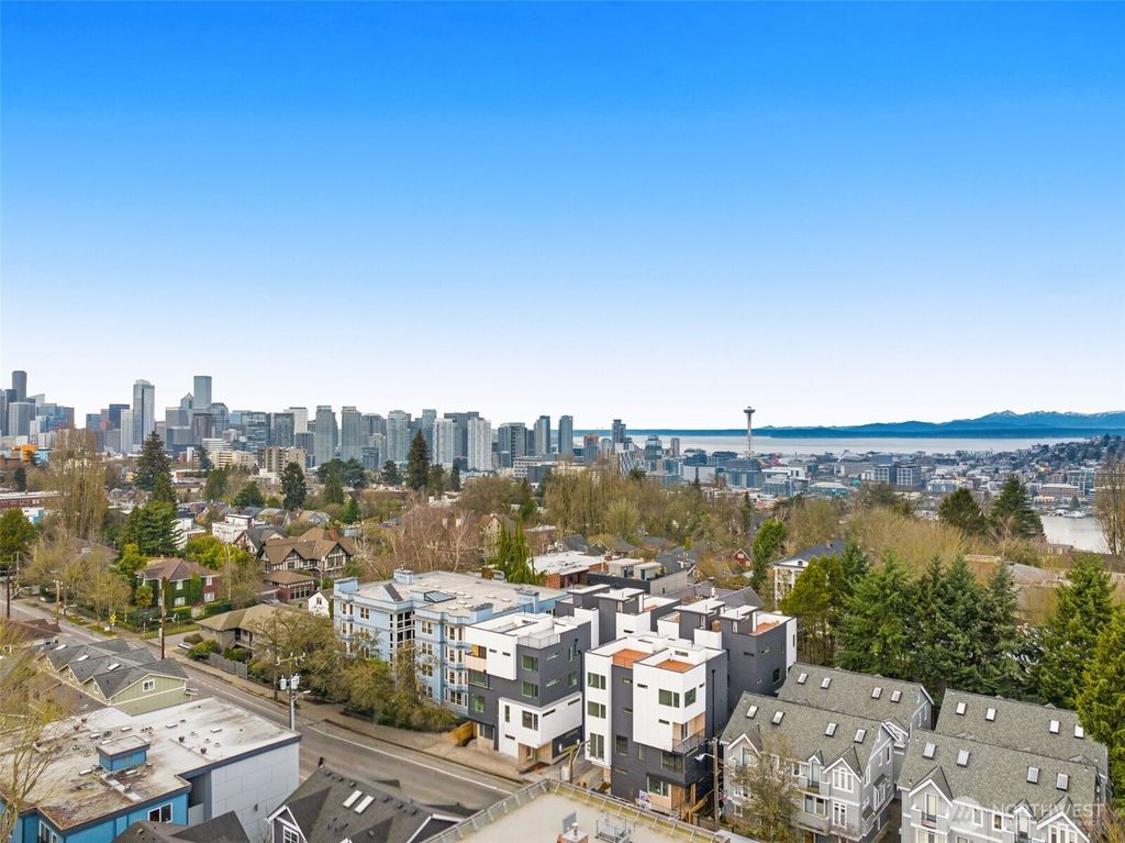 Photo of 1127 B 10th Avenue E, Seattle, WA 98102 (MLS # 2501730)