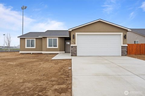 Photo of 1505 7th Avenue NE, Quincy, WA 98848 (MLS # 2412944)