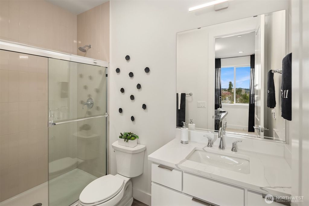 listing image 9367063484115437232