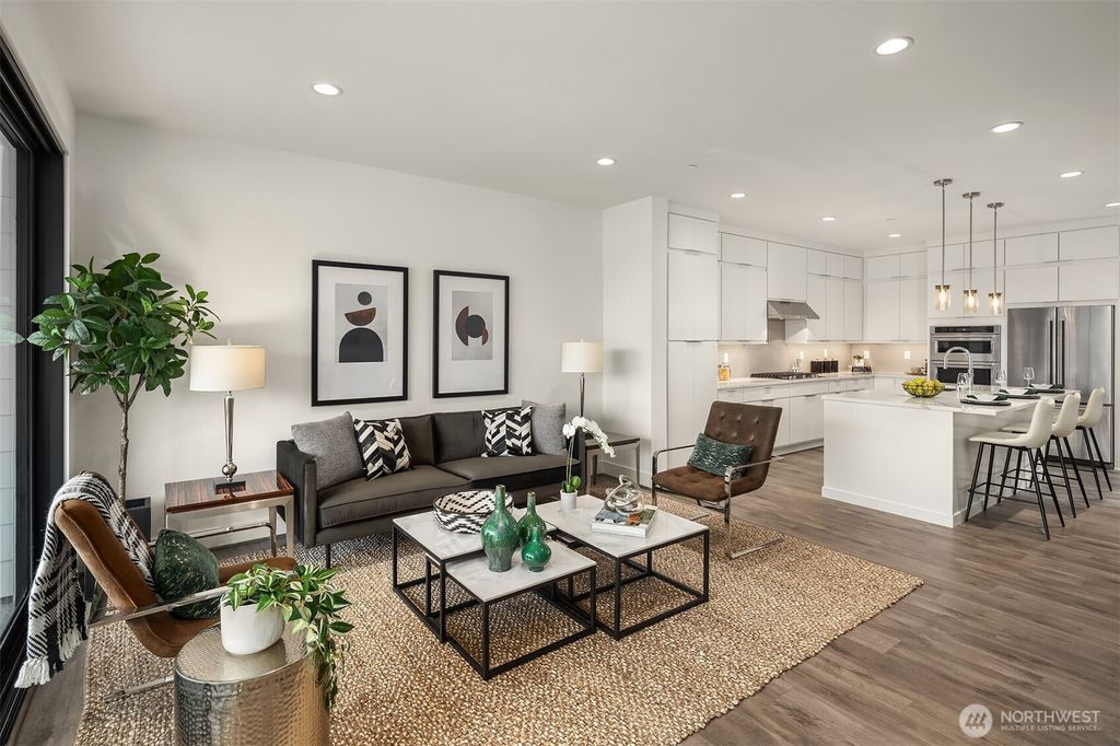 listing image 9369997794361931910
