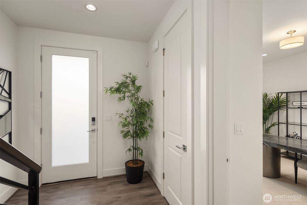 listing image 9363388394399476049