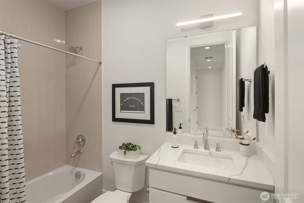 listing image 9364596154572999181