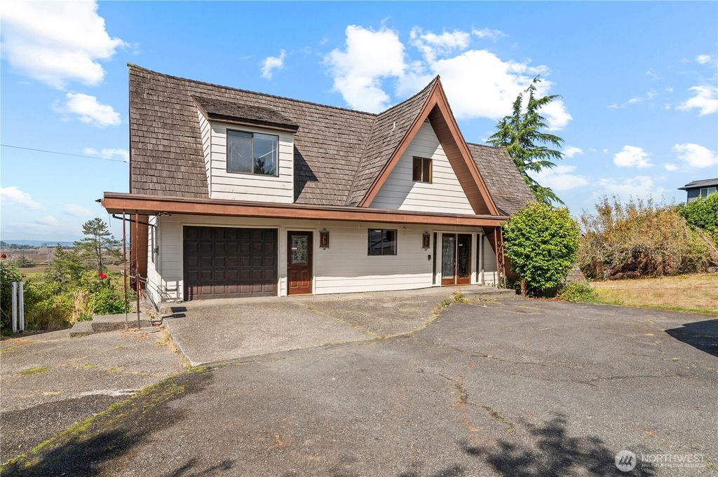 Photo of 3522 Sunnyside Boulevard, Marysville, WA 98270 (MLS # 2433062)