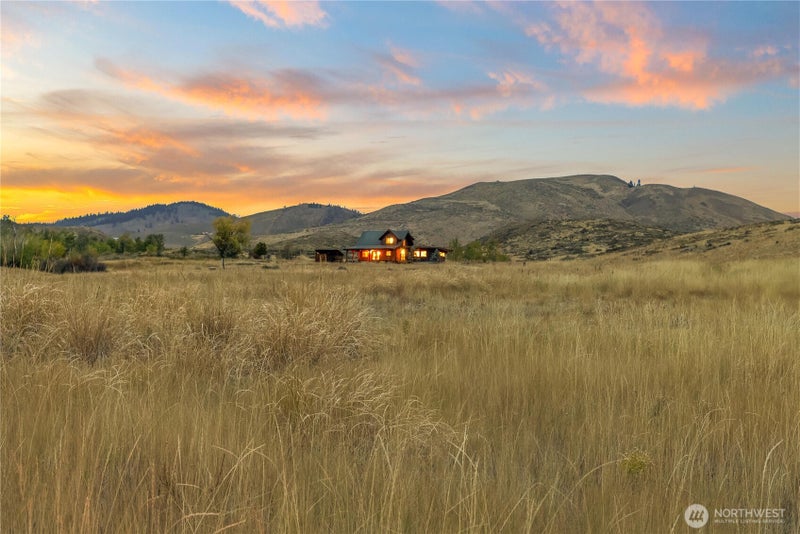 135 Hamilton Ranch Loop