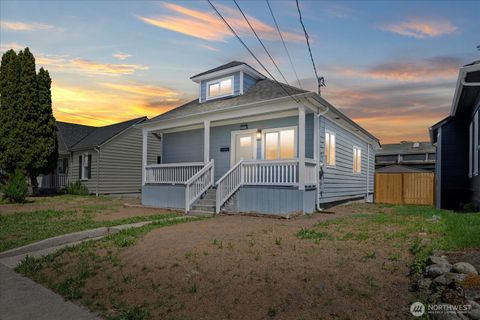 Photo of 1231 S Ferry Street, Tacoma, WA 98405 (MLS # 2419029)