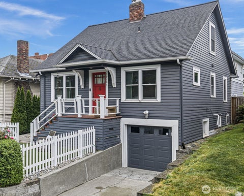 Photo of 3917 Midvale Avenue N #A, Seattle, WA 98103 (MLS # 2573668)