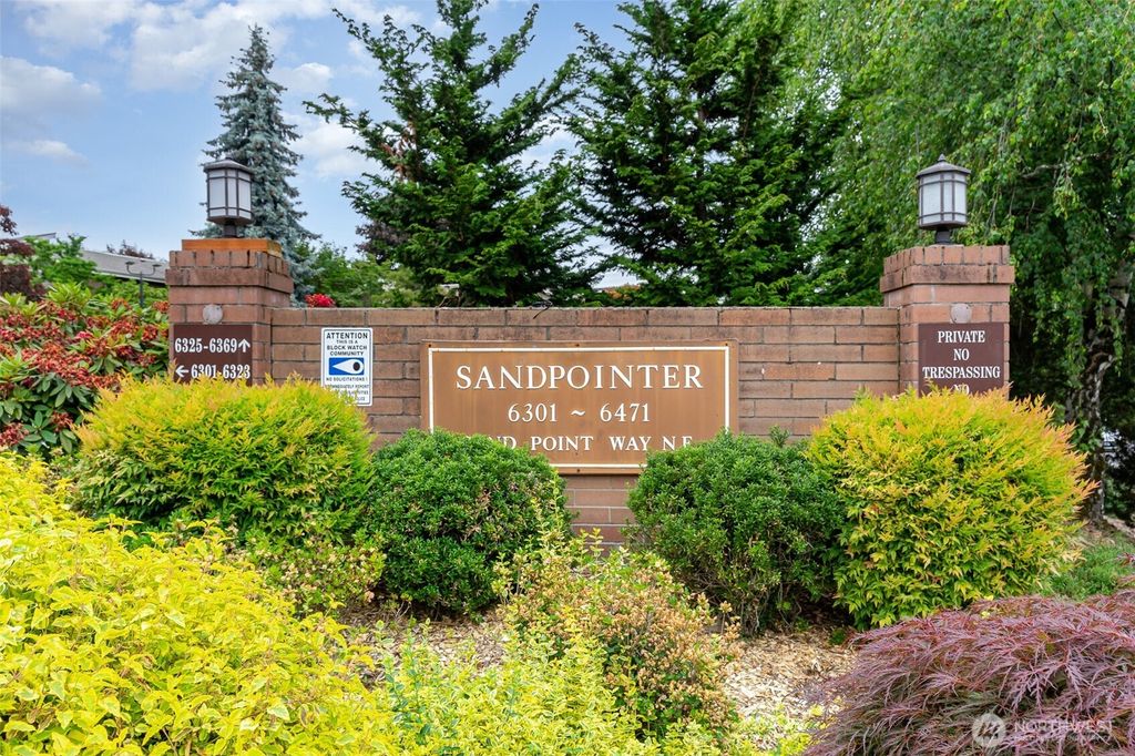 Photo of 6413 Sand Point Way NE, Seattle, WA 98115 (MLS # 2466931)