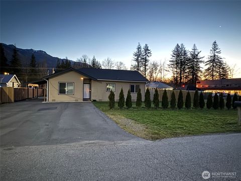 Photo of 918 Orchard Ave, Gold Bar, WA 98251 (MLS # 2458272)
