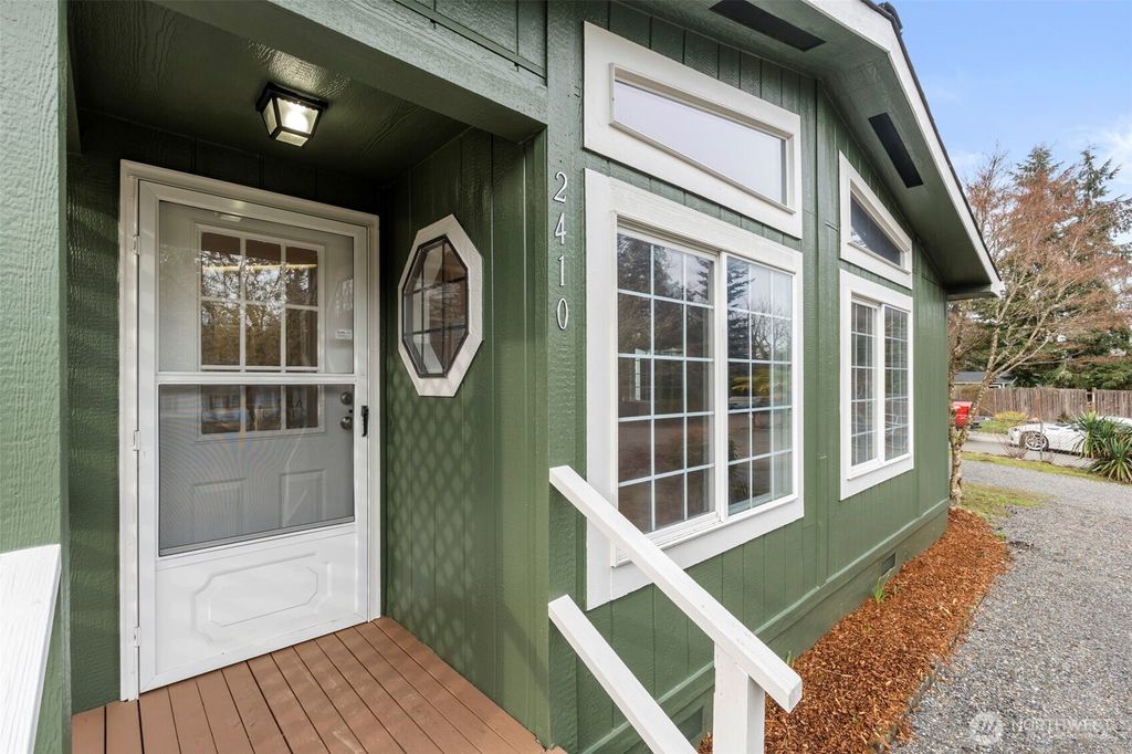 Photo of 2410 92nd Court SE, Olympia, WA 98501 (MLS # 2473081)