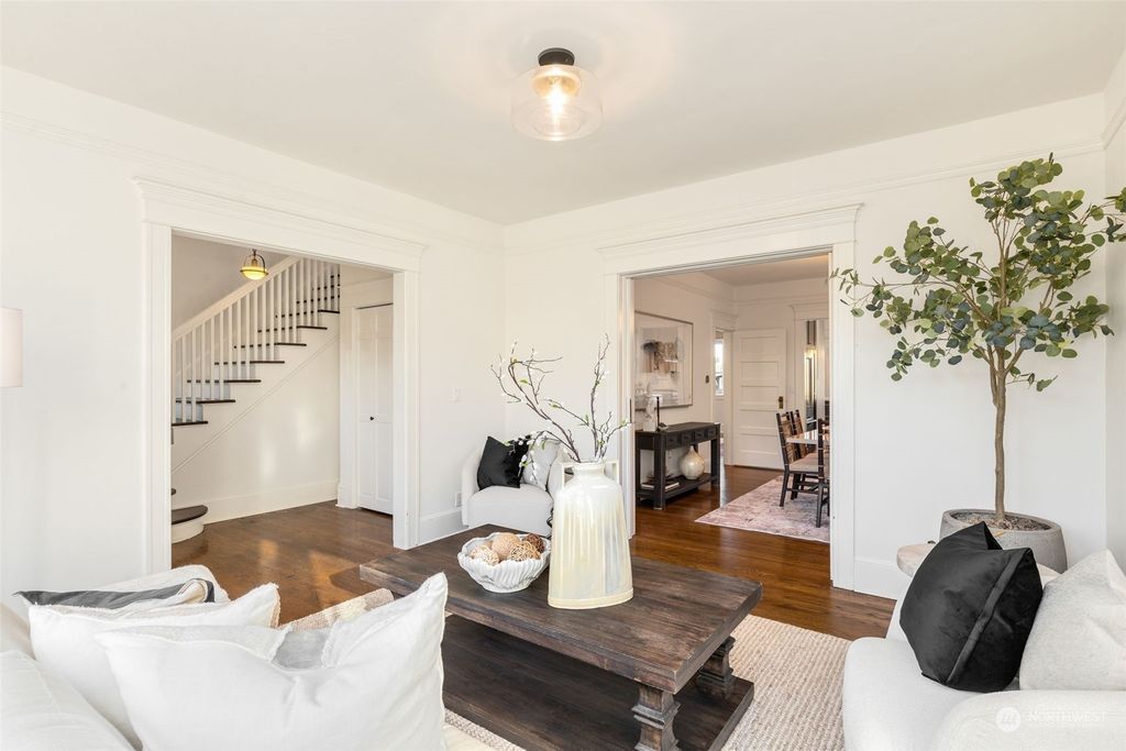 listing image 9364725369726233037