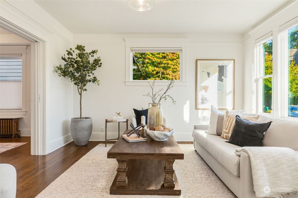 listing image 9368867163741037314