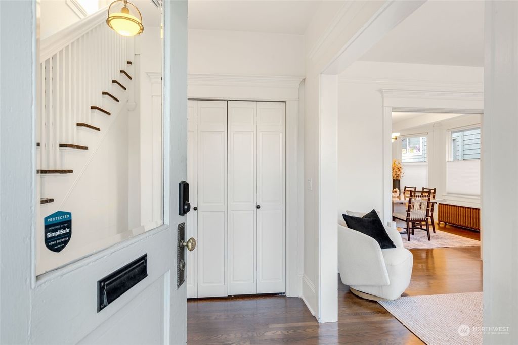 listing image 9363975339798386511