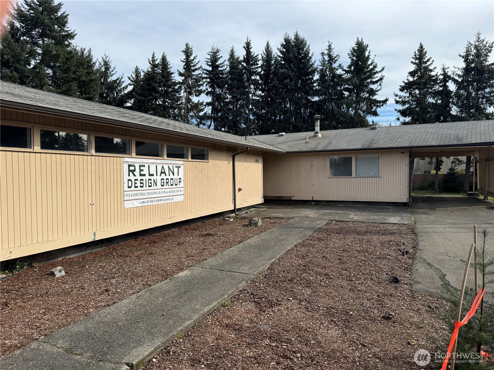 5737 Linderson Way SW